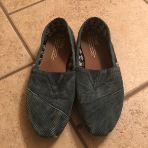 TOMS women’s corduroy classics